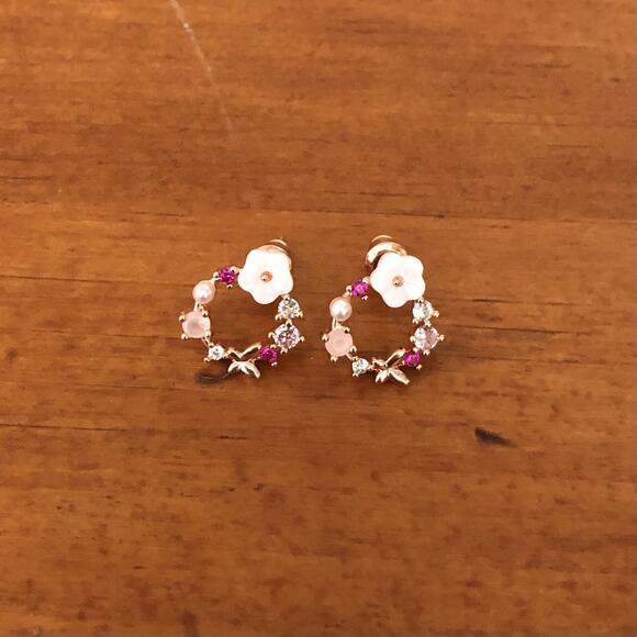 Ramla Rose Gold Crystal Pearl Flower Stud Earrings Dainty Butterfly Design NWOT - Picture 2 of 12